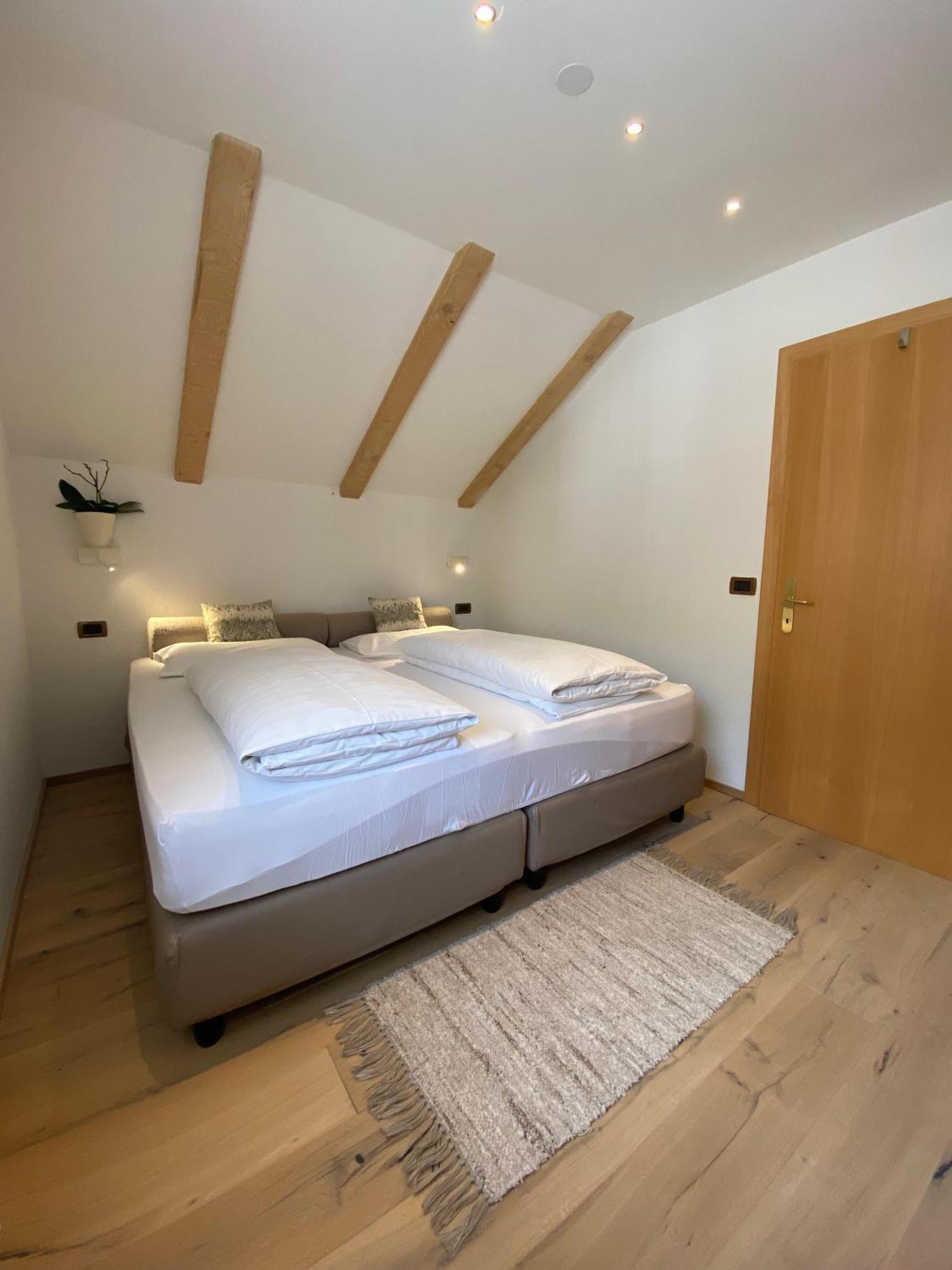 Ciasa Parom Apartment San Cassiano  Luaran gambar
