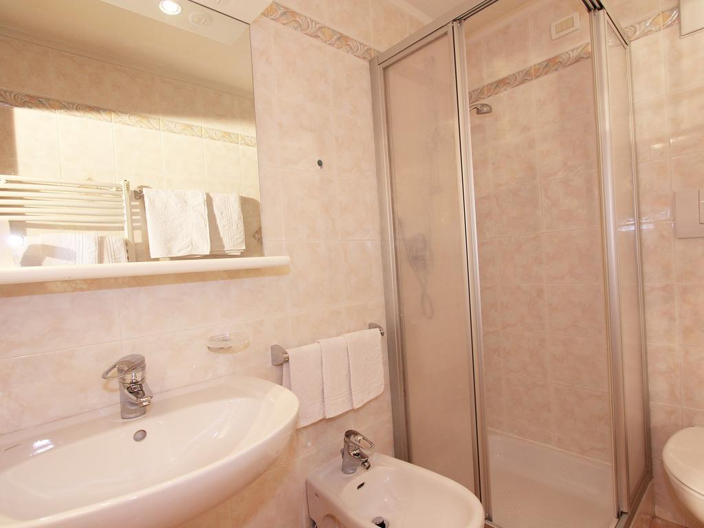 Ciasa Parom Apartment San Cassiano  Luaran gambar